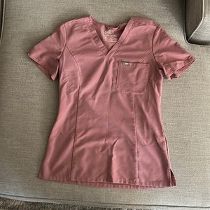 FIGS scrub top XS in Mineral Mauve